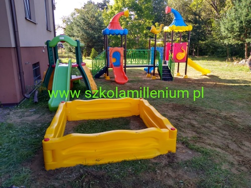 PIASKOWNICA KWADRATOWA LLDPE WEJHEROWO (1).jpg